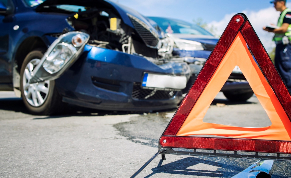 Dwa samochody osobowe zderzyły się na autostradzie A1 w pobliżu Mąkolic: nikt nie odniósł obrażeń